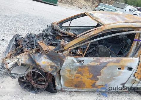 2014 Subaru Impreza 2.0I Premium z USA, uszkodzony, nr VIN JF1GJAC68EH016298